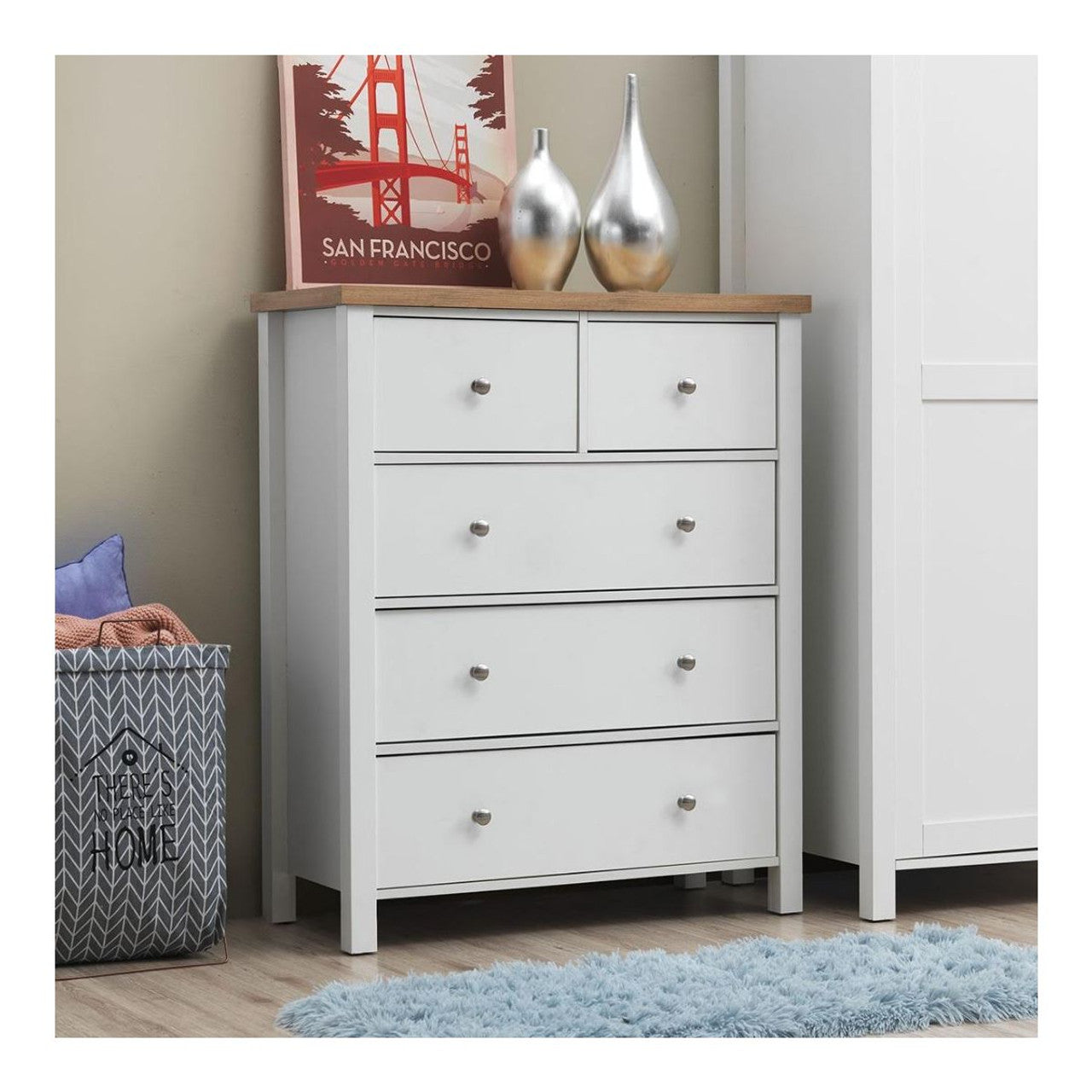 Astbury 3-Piece White Bedroom Set | Stylish Trio 32 Wardrobe Ensemble